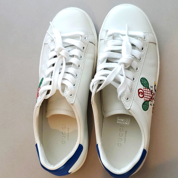 100% Authentic Gucci Kids Tennis Sneakers - Picture 4 of 7